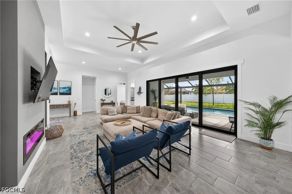 3833 SW 14th Place Cape Coral FL 33914