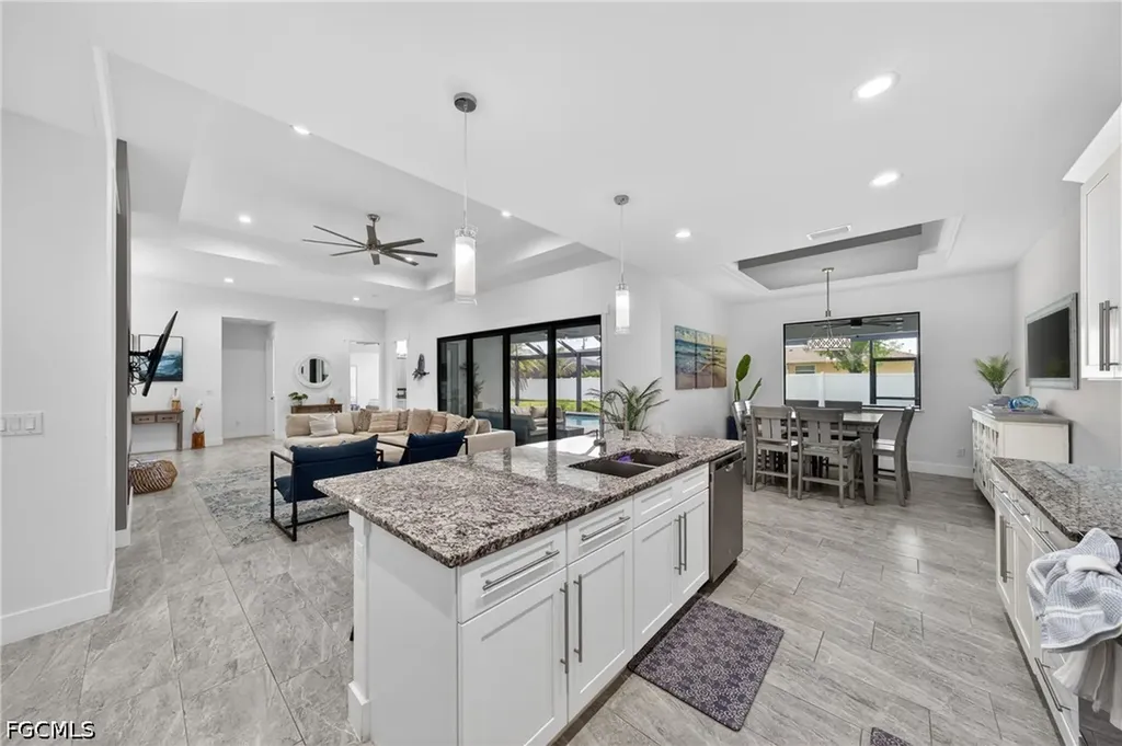 3833 SW 14th Place Cape Coral FL 33914