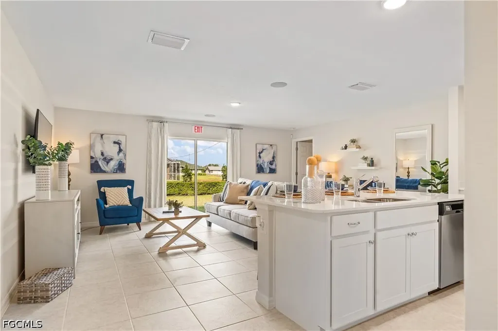 5010 W Tradewinds Circle Labelle FL 33935