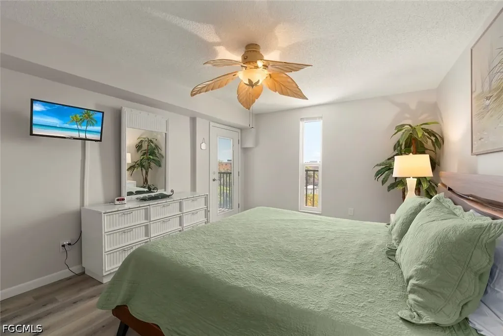 1440 Middle Gulf Drive Sanibel FL 33957