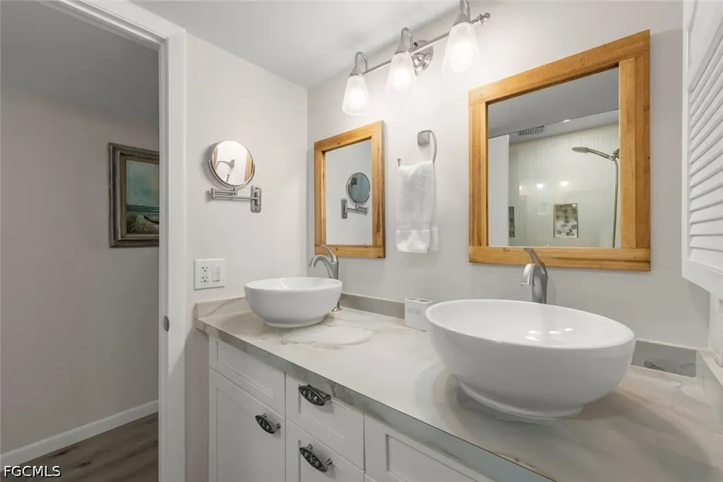 1440 Middle Gulf Drive Sanibel FL 33957