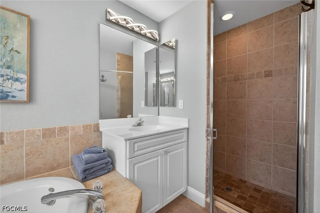 1456 SE 13th Terrace Cape Coral FL 33990
