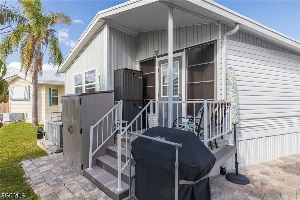 10848 Vireo Circle Estero FL 33928