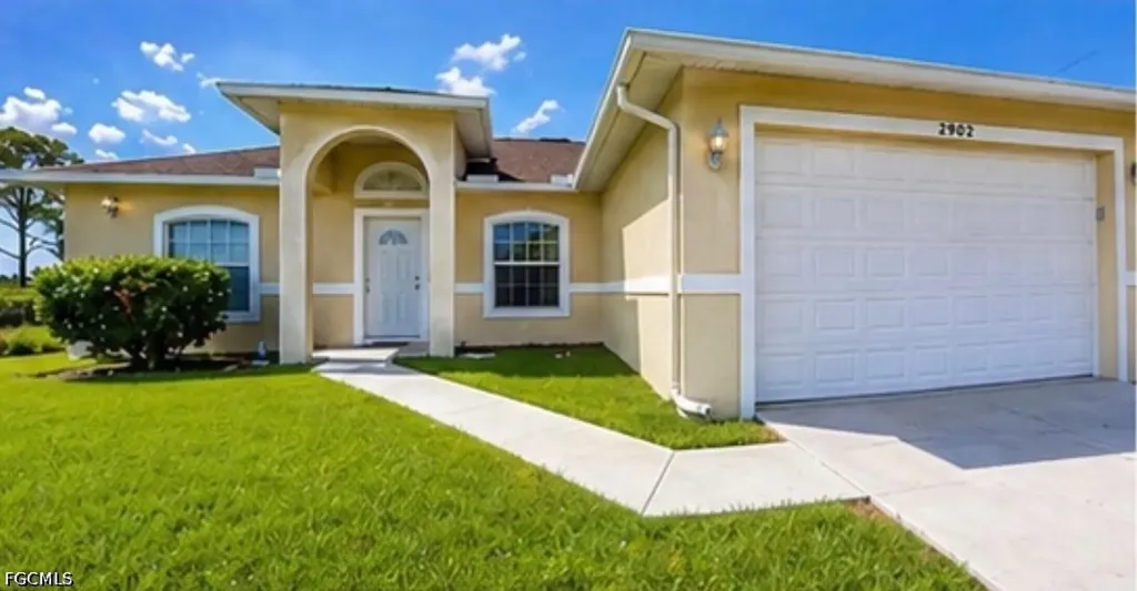 2902 Colin Avenue S Lehigh Acres FL 33976