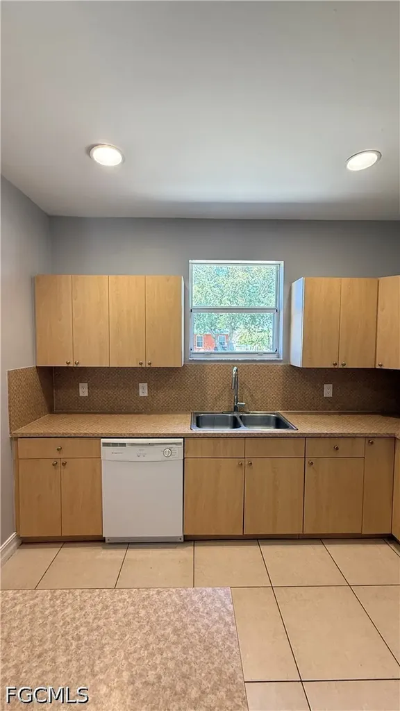 2902 Colin Avenue S Lehigh Acres FL 33976