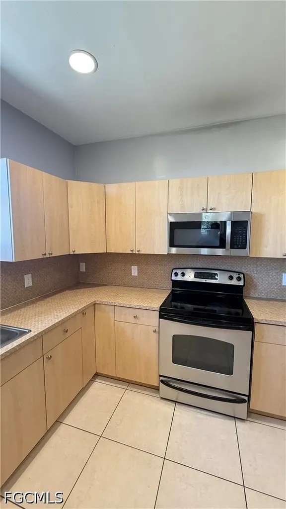 2902 Colin Avenue S Lehigh Acres FL 33976