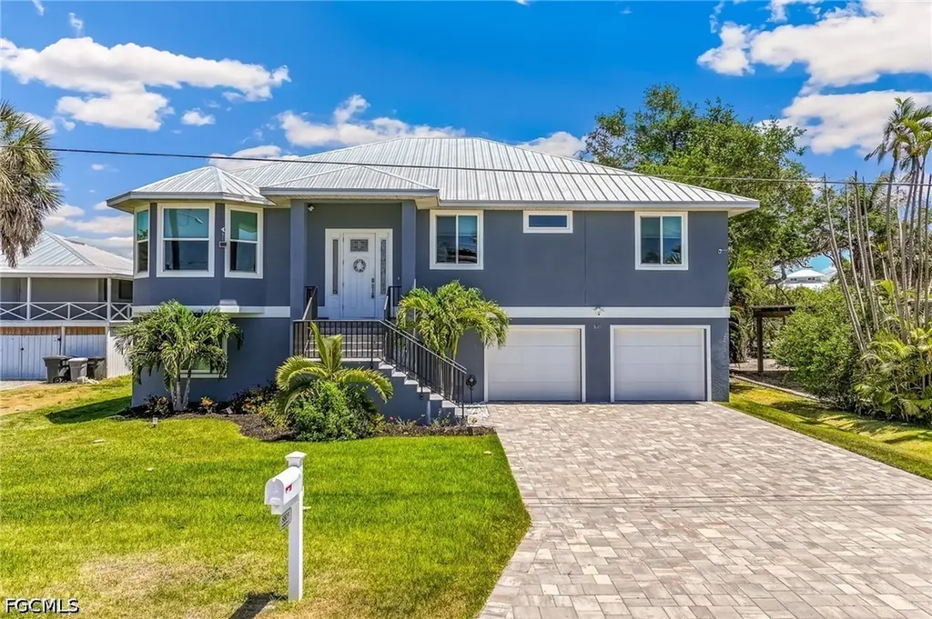 5809 Lauder Street Fort Myers Beach FL 33931
