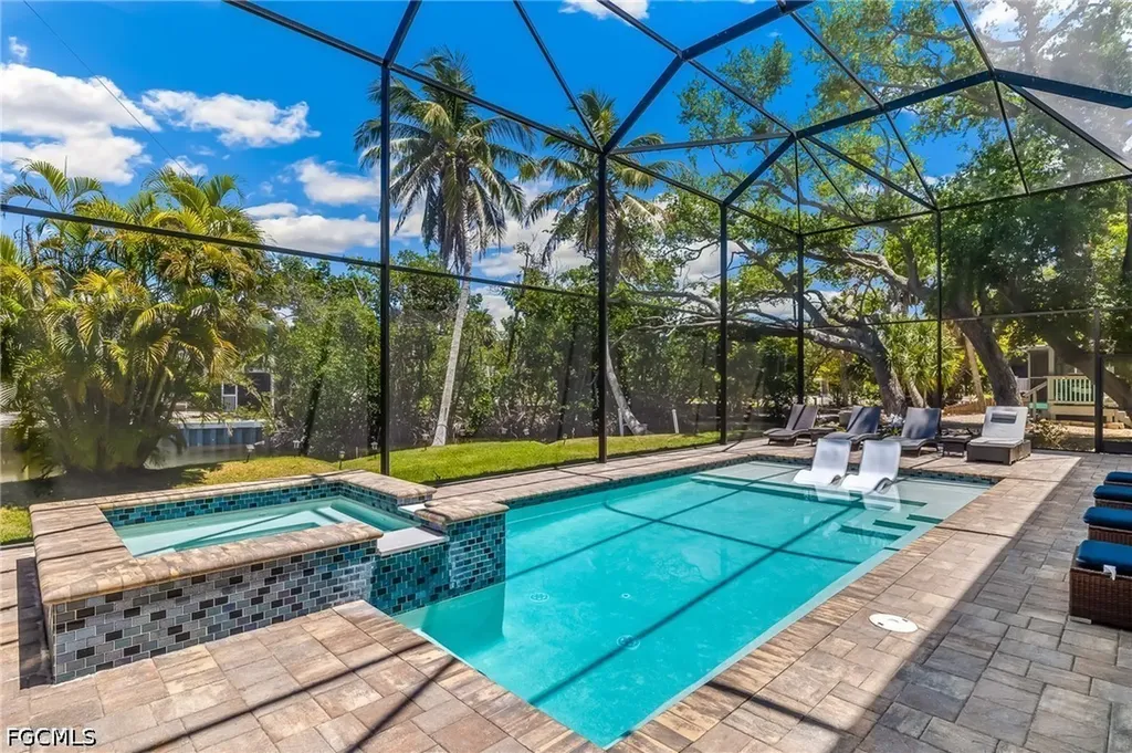 5809 Lauder Street Fort Myers Beach FL 33931