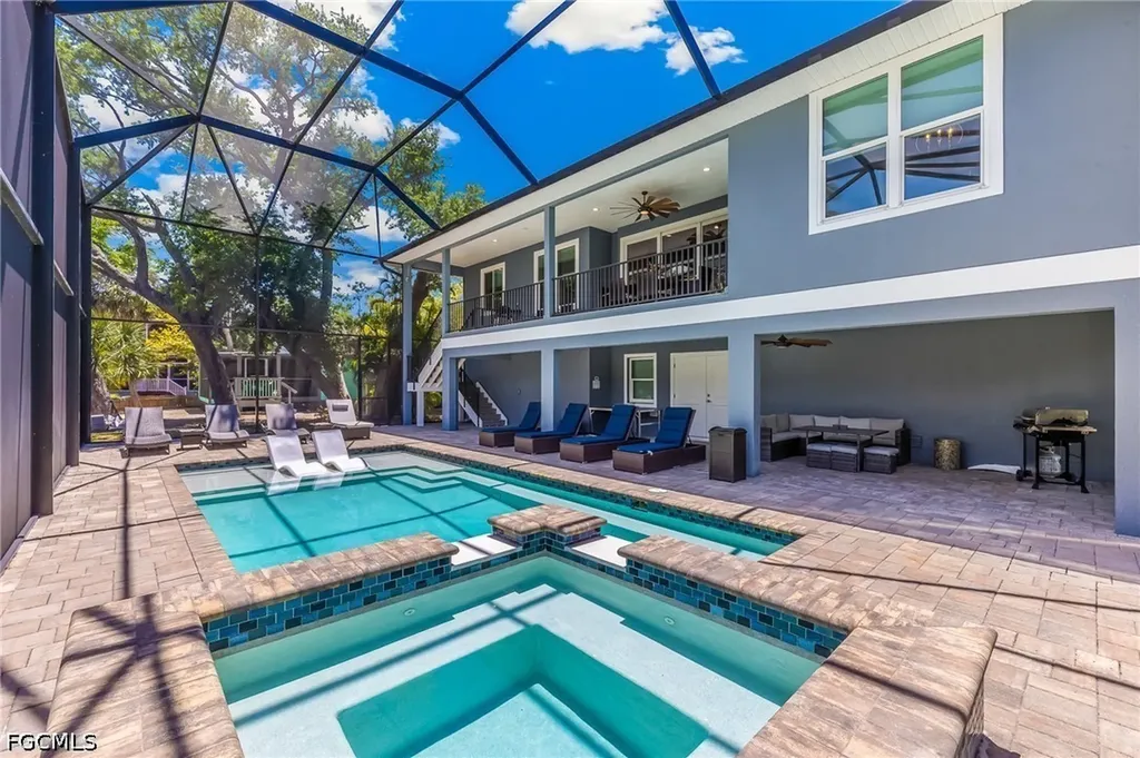 5809 Lauder Street Fort Myers Beach FL 33931