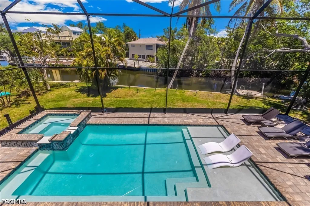 5809 Lauder Street Fort Myers Beach FL 33931