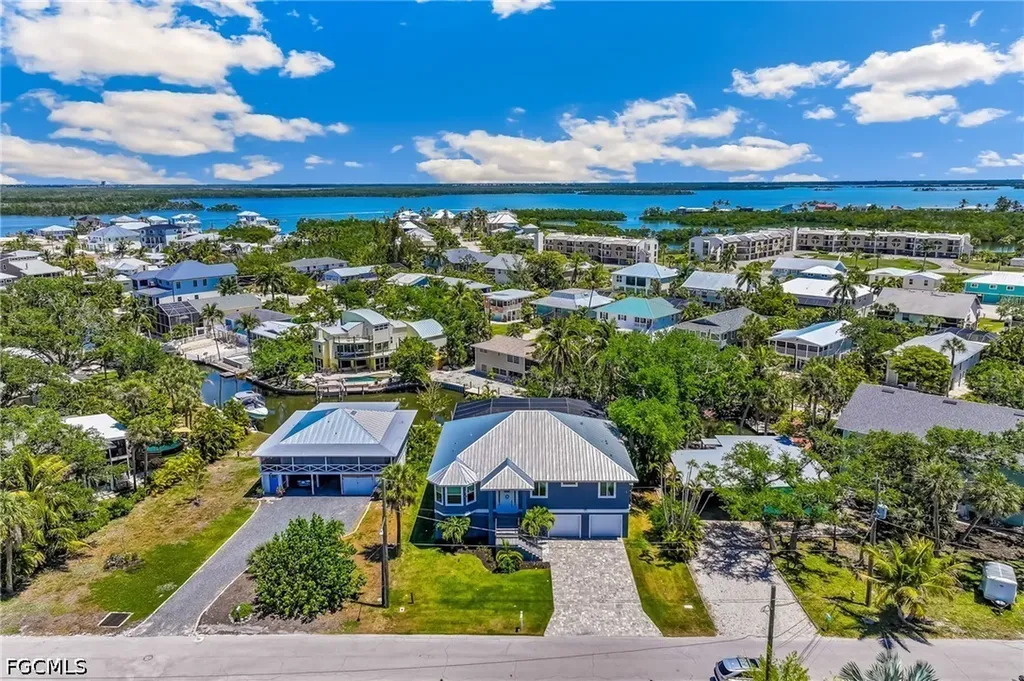 5809 Lauder Street Fort Myers Beach FL 33931