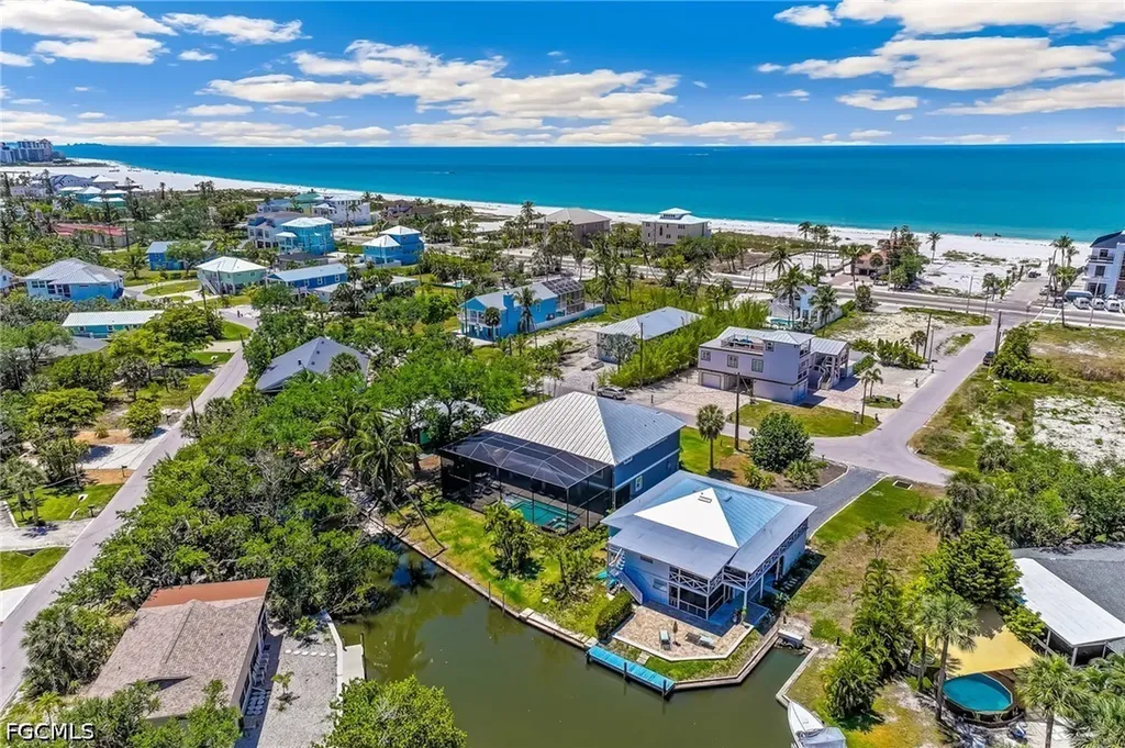 5809 Lauder Street Fort Myers Beach FL 33931