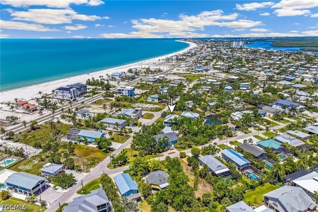 5809 Lauder Street Fort Myers Beach FL 33931