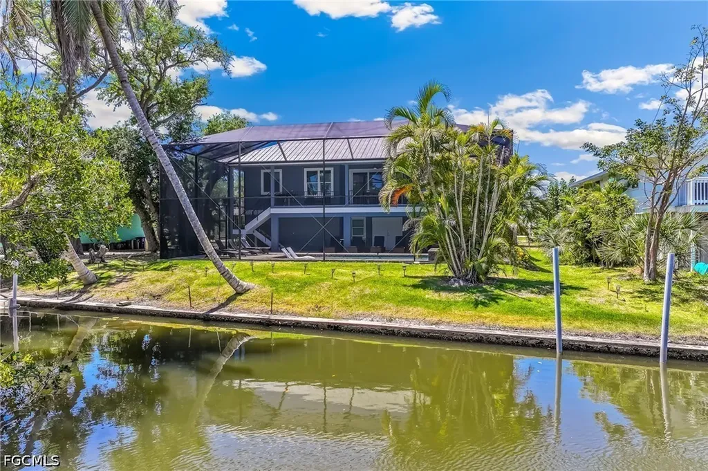 5809 Lauder Street Fort Myers Beach FL 33931