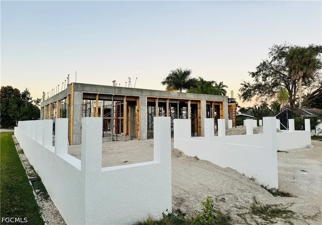 326 Shore Drive Fort Myers FL 33905