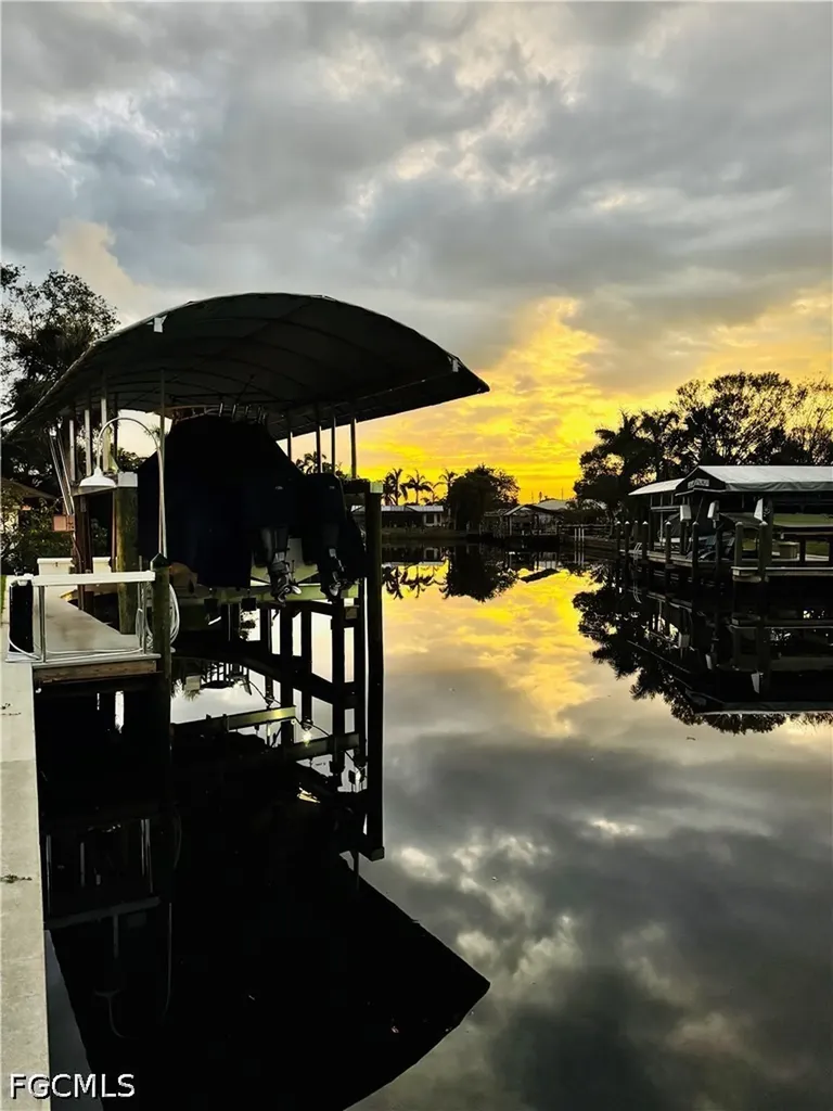 326 Shore Drive Fort Myers FL 33905