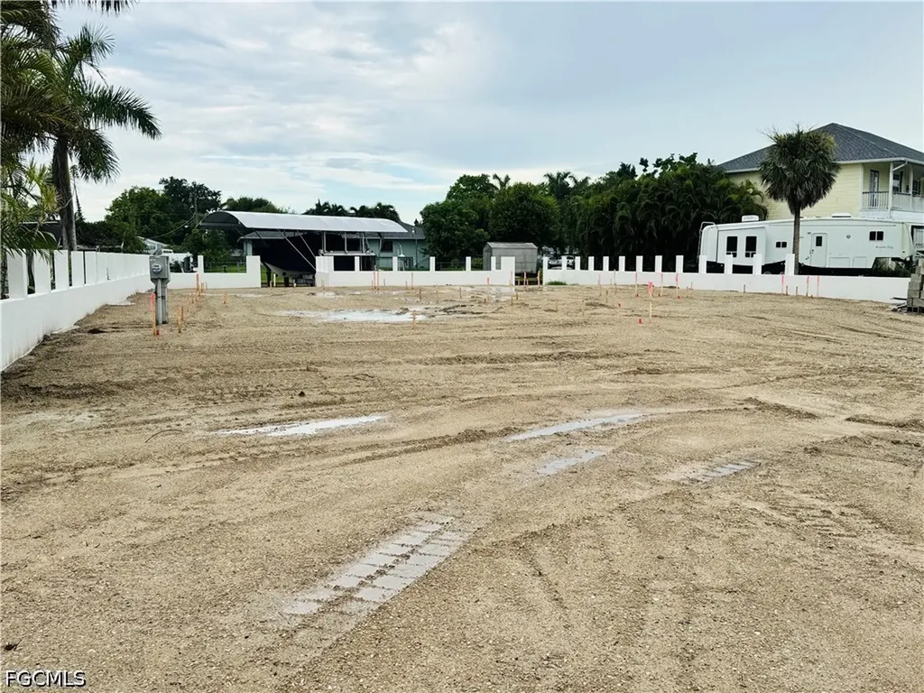 326 Shore Drive Fort Myers FL 33905