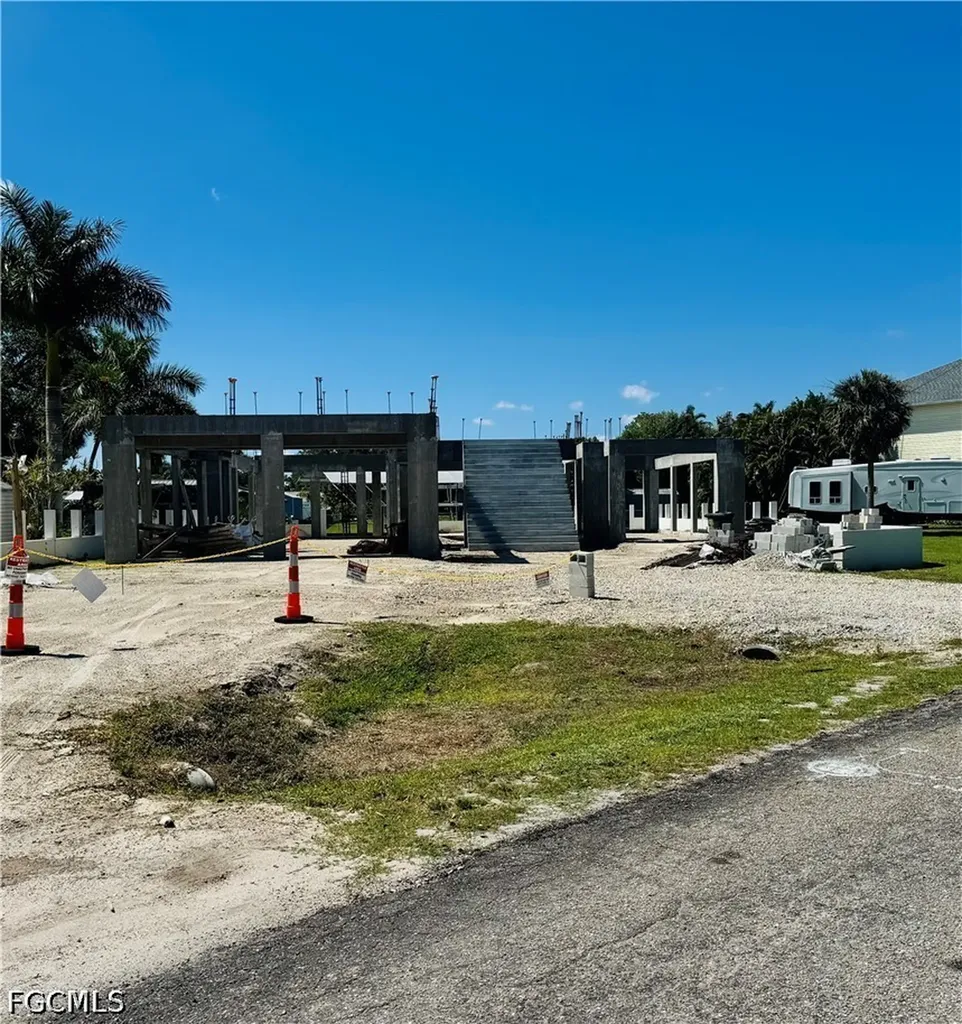 326 Shore Drive Fort Myers FL 33905