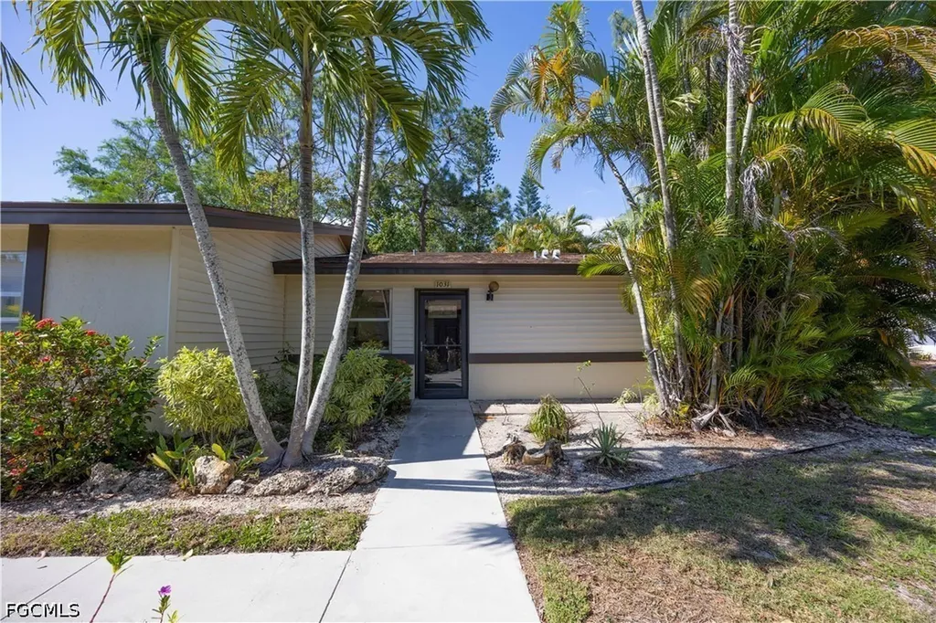 1031 Pine Isle Lane Naples FL 34112