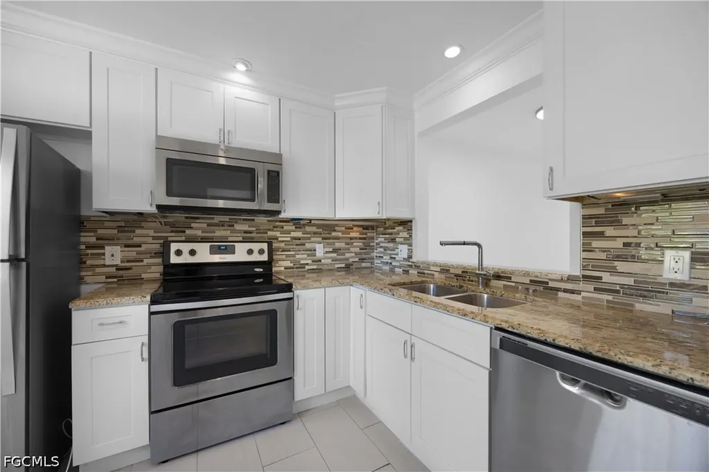 1031 Pine Isle Lane Naples FL 34112