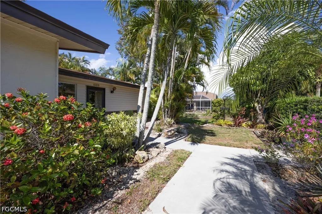 1031 Pine Isle Lane Naples FL 34112