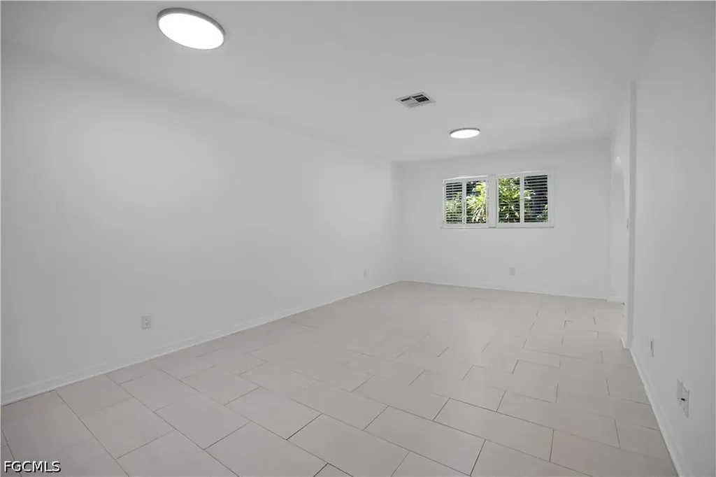 1031 Pine Isle Lane Naples FL 34112