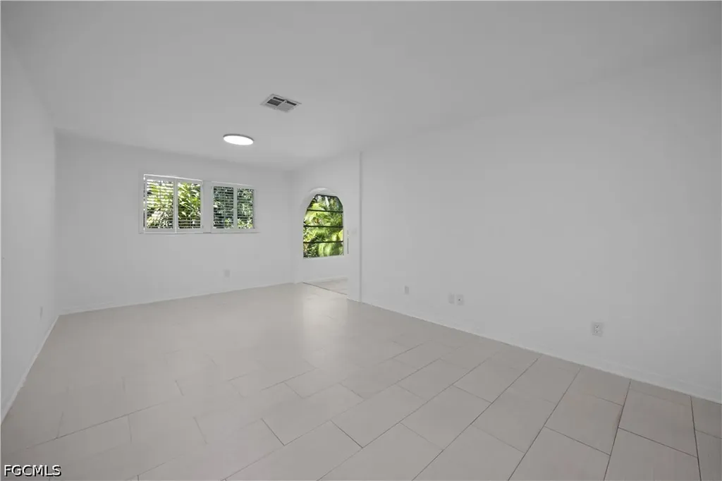 1031 Pine Isle Lane Naples FL 34112