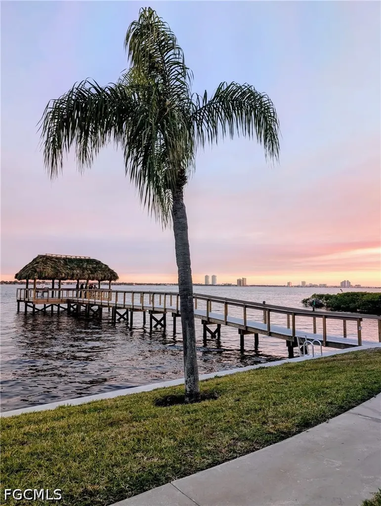 15452 Admiralty Circle North Fort Myers FL 33917