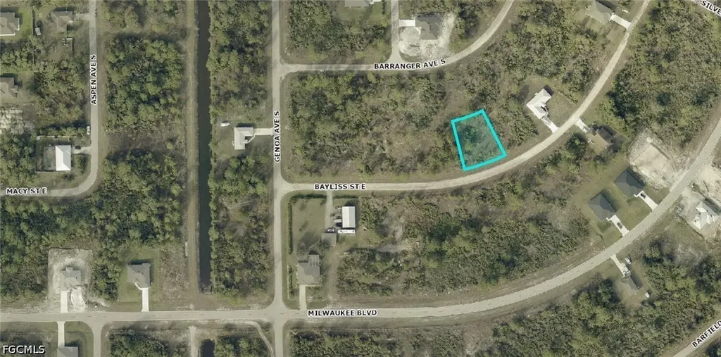 1115 Bayliss Street E Lehigh Acres FL 33974