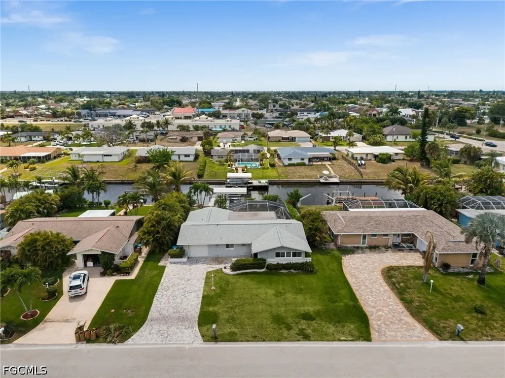 3014 SE 17th Avenue Cape Coral FL 33904