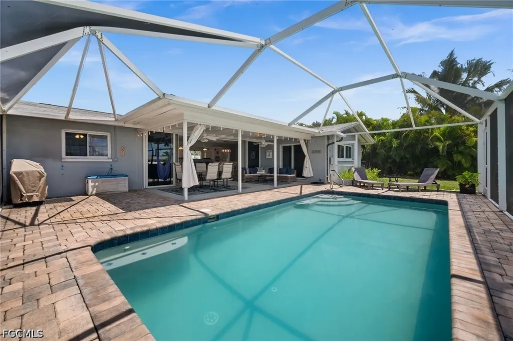 3014 SE 17th Avenue Cape Coral FL 33904