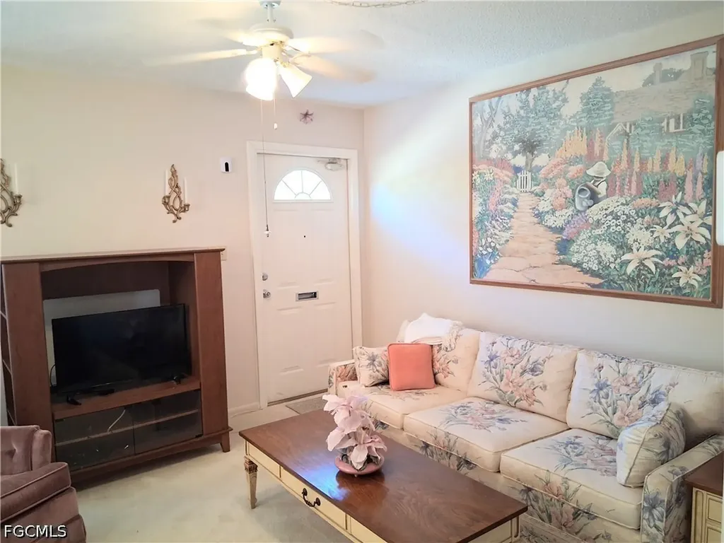 2 Tangelo Court Lehigh Acres FL 33936