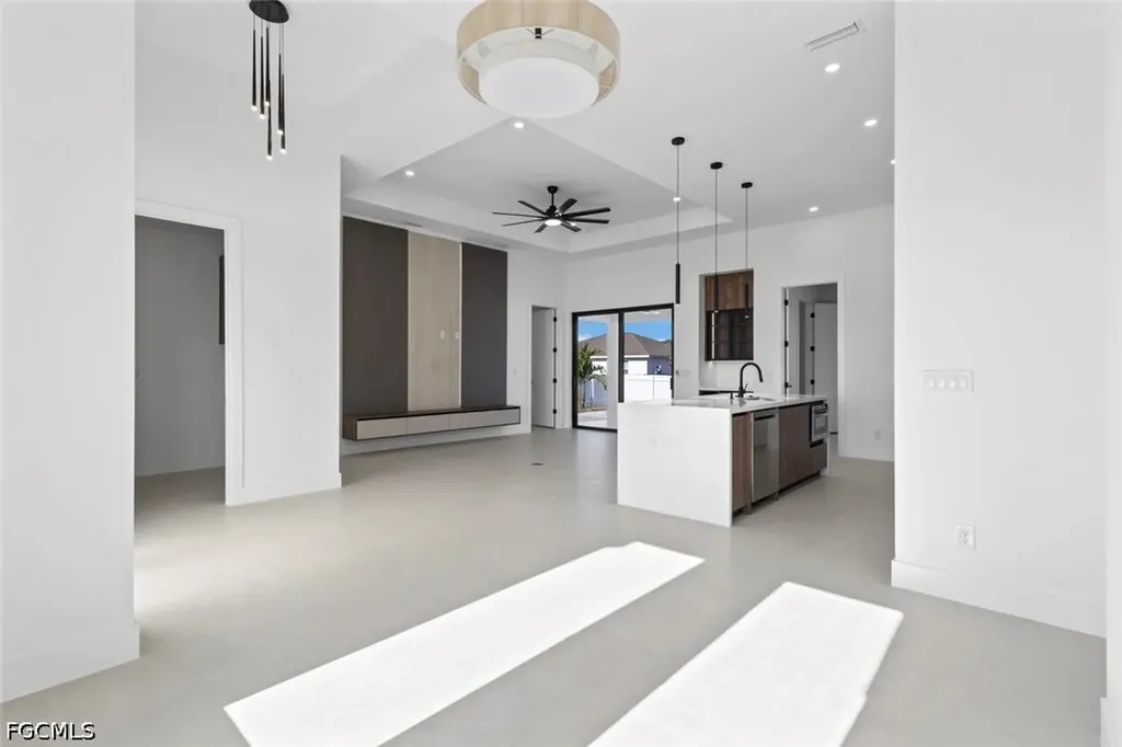 2328 NW 8th Place Cape Coral FL 33993