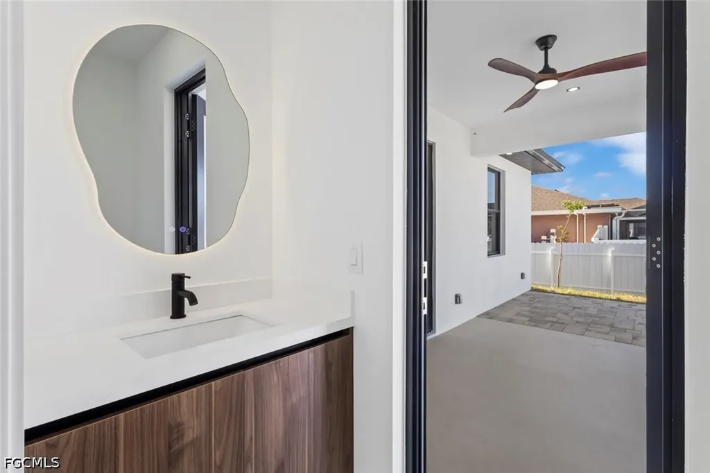 2328 NW 8th Place Cape Coral FL 33993
