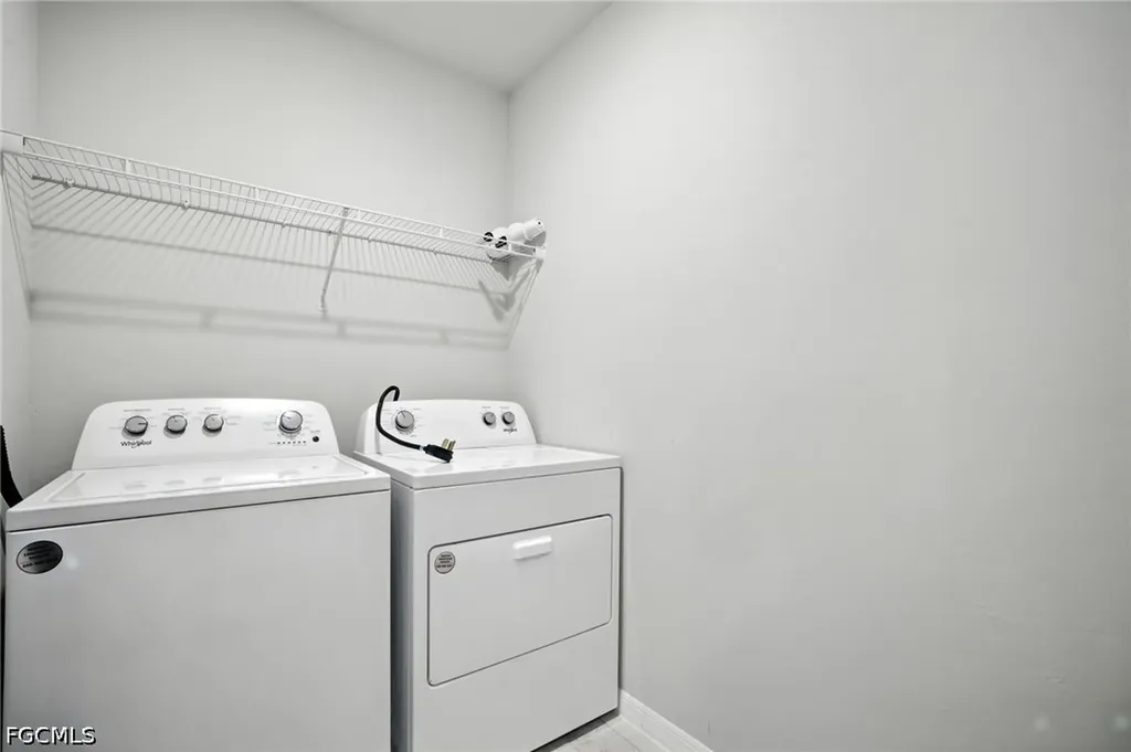 2465 NW 9th Street Cape Coral FL 33993