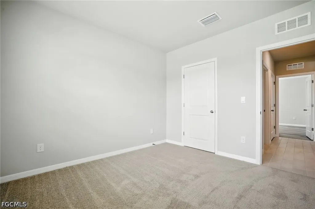 2465 NW 9th Street Cape Coral FL 33993