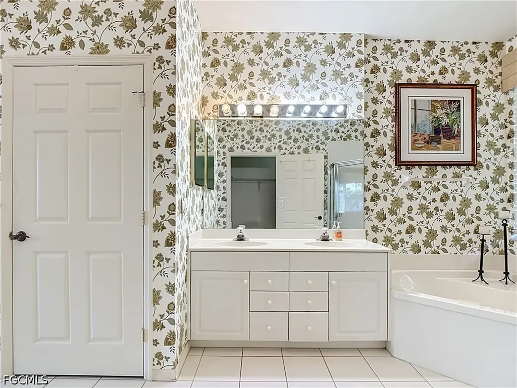 9241 Lake Abby Lane Bonita Springs FL 34135