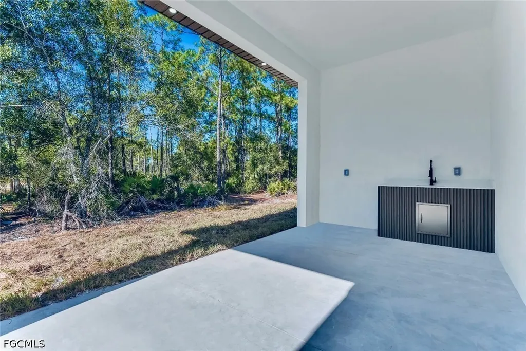 1603 E 14th Street Lehigh Acres FL 33972