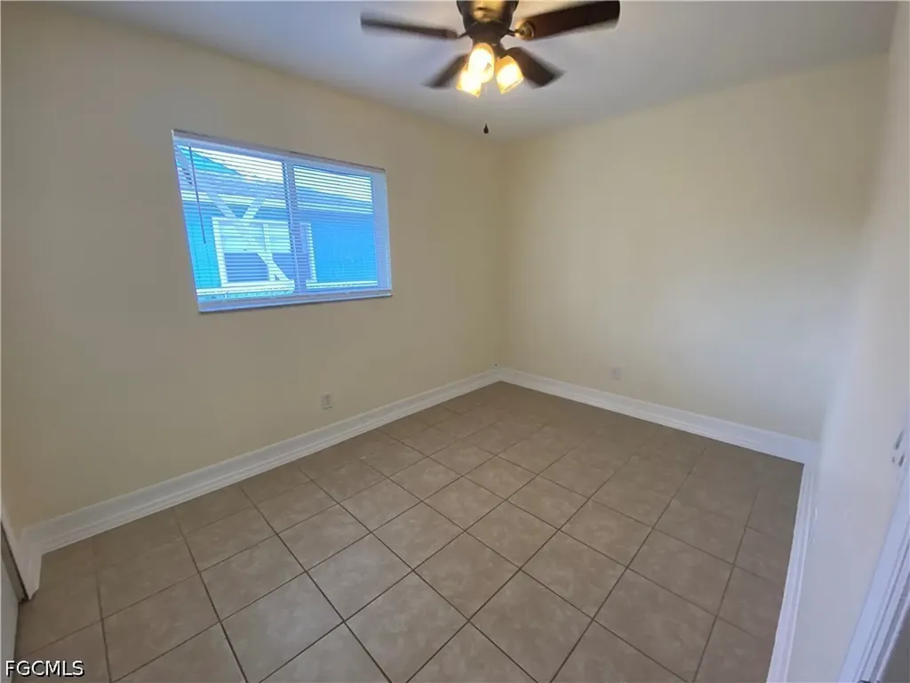 1247 SW Santa Barbara Place Cape Coral FL 33991