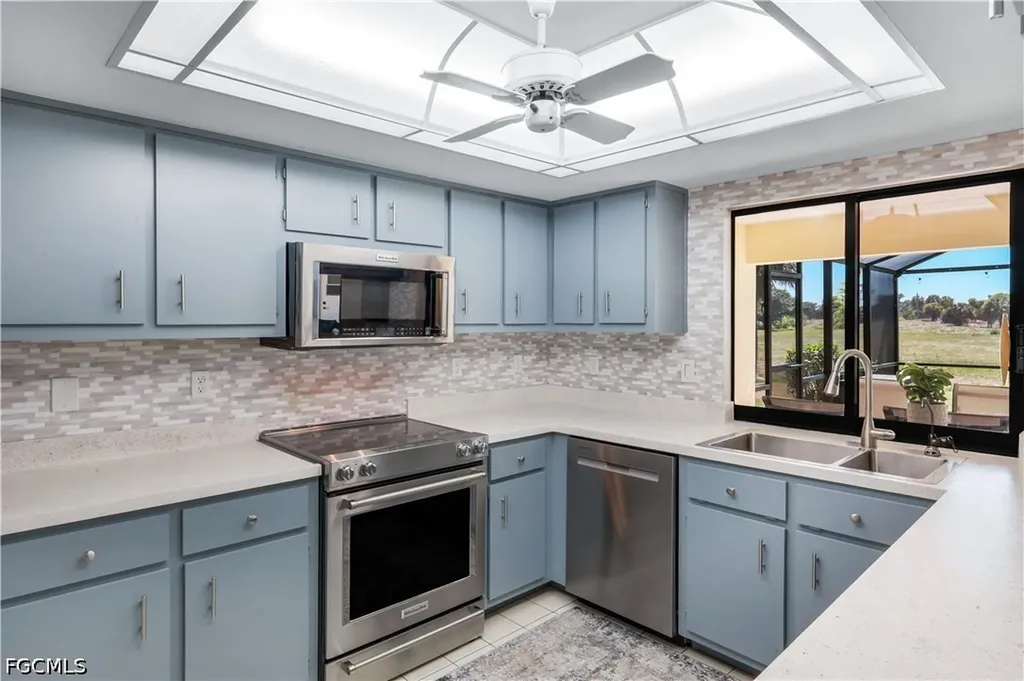 3718 SE 8th Avenue Cape Coral FL 33904