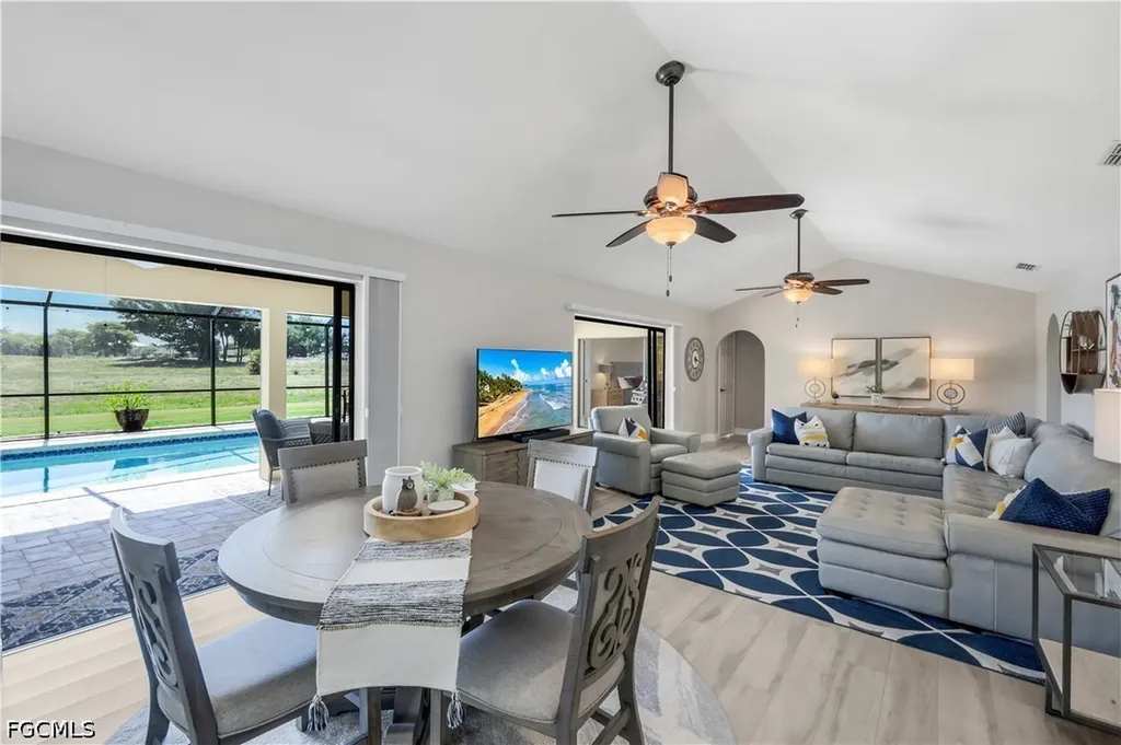 3718 SE 8th Avenue Cape Coral FL 33904