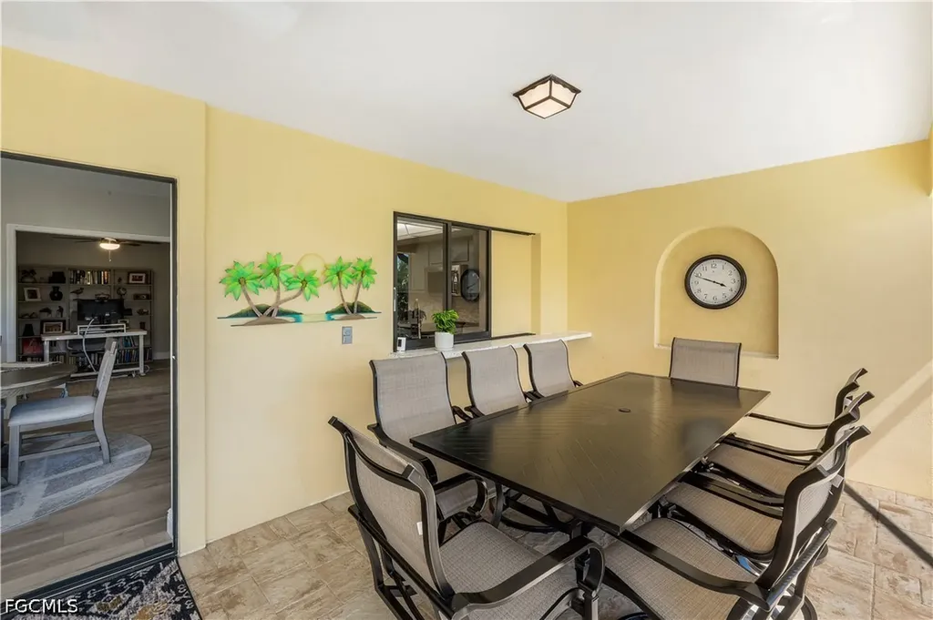 3718 SE 8th Avenue Cape Coral FL 33904