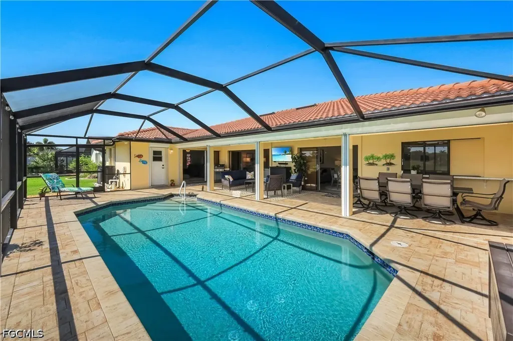 3718 SE 8th Avenue Cape Coral FL 33904