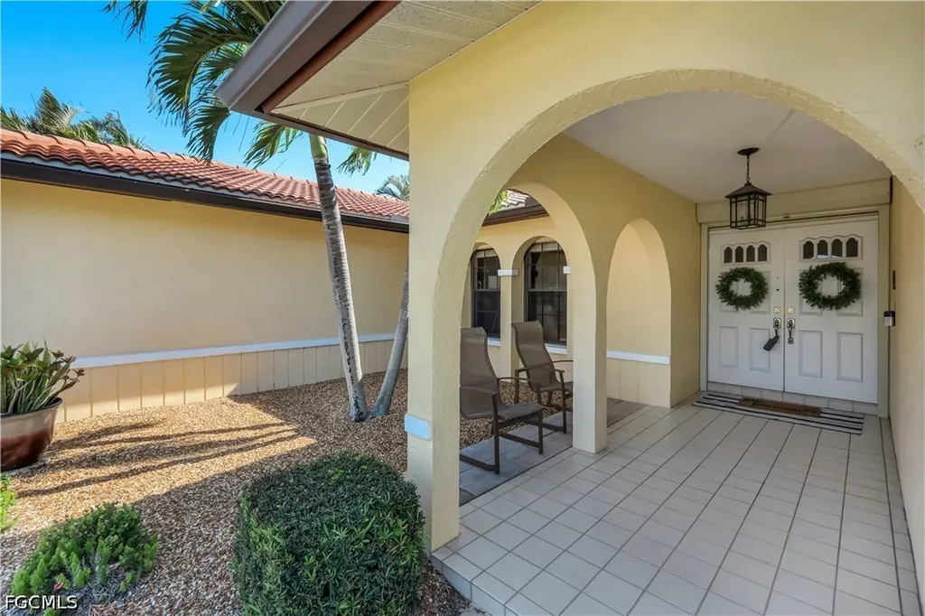 3718 SE 8th Avenue Cape Coral FL 33904