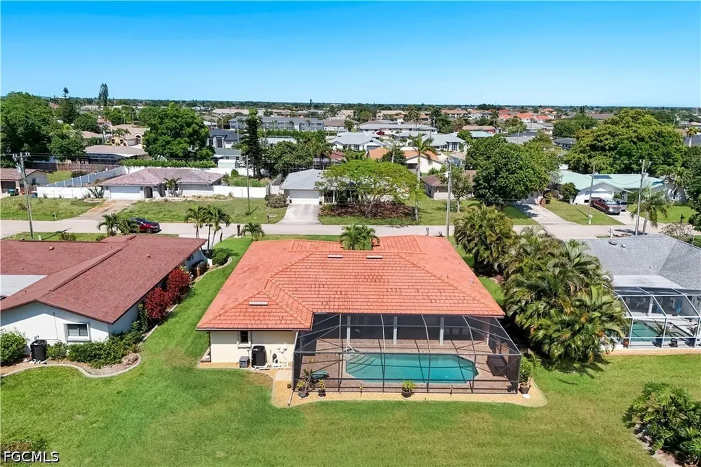 3718 SE 8th Avenue Cape Coral FL 33904