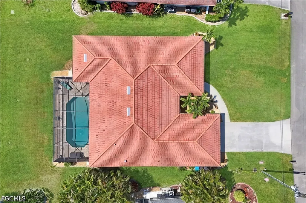 3718 SE 8th Avenue Cape Coral FL 33904
