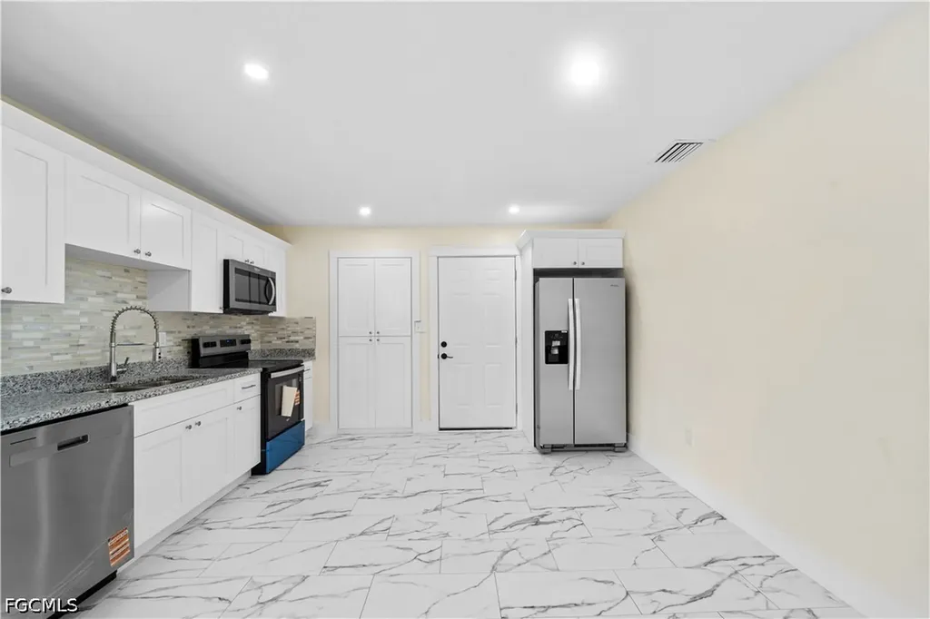 27160 Chula Vista Drive Punta Gorda FL 33955