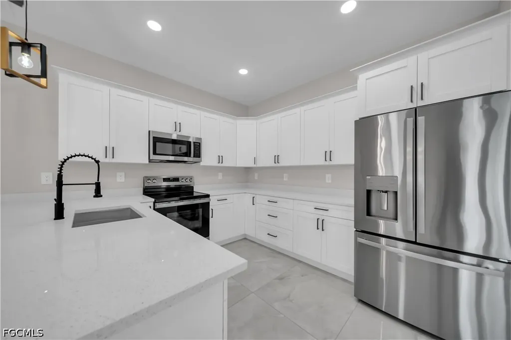 2806 18th Street W Lehigh Acres FL 33971