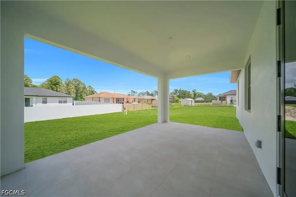 2806 18th Street W Lehigh Acres FL 33971