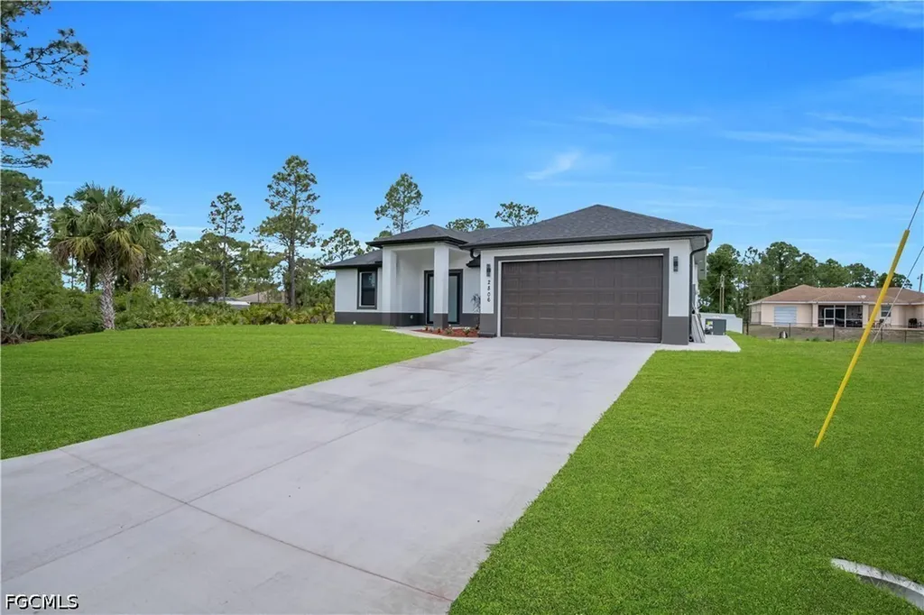2806 18th Street W Lehigh Acres FL 33971